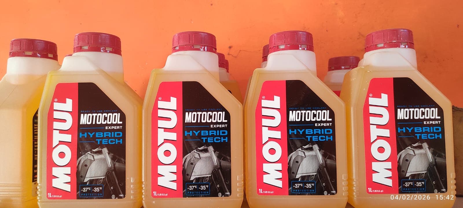 Motul Hybrid Tech Oil